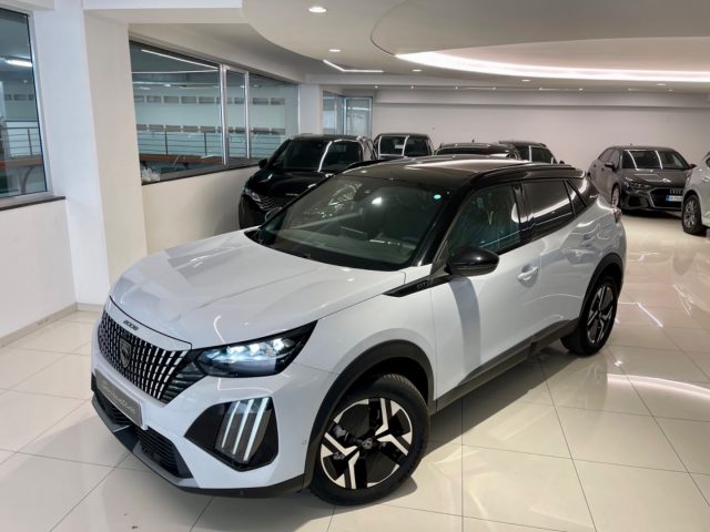 PEUGEOT 2008 usata, con Airbag