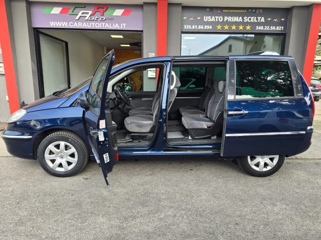 PEUGEOT 807 usata, con Airbag