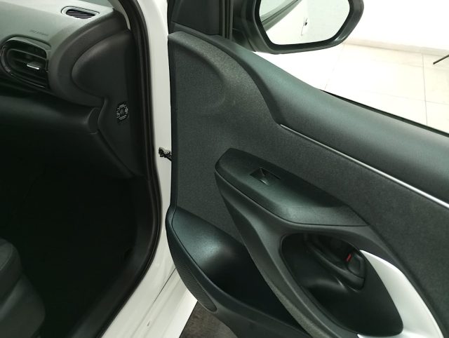 TOYOTA C-HR usata 30