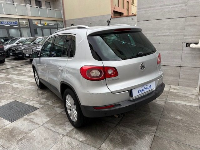 VOLKSWAGEN Tiguan usata, con Airbag laterali
