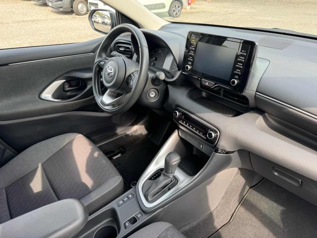 TOYOTA Yaris usata, con Servosterzo