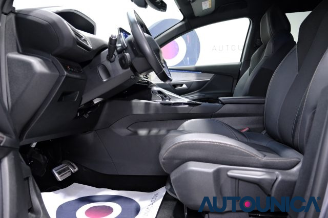 PEUGEOT 5008 usata, con Sistema di navigazione