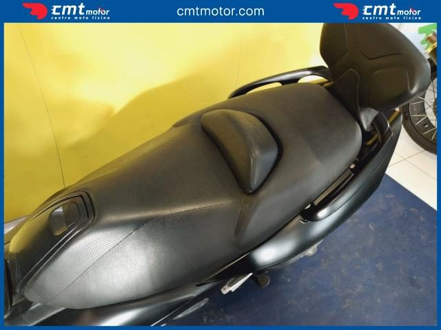 YAMAHA T-Max 500 usata 5