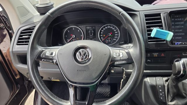VOLKSWAGEN Caravelle usata, con Bluetooth