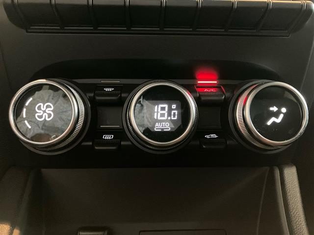 RENAULT Captur usata 24
