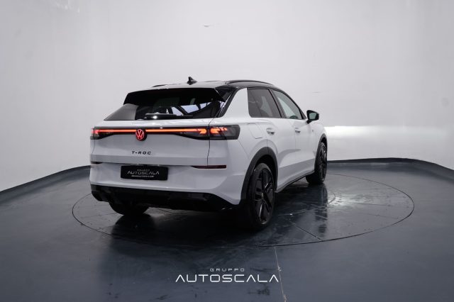 VOLKSWAGEN T-Roc usata, con Autoradio