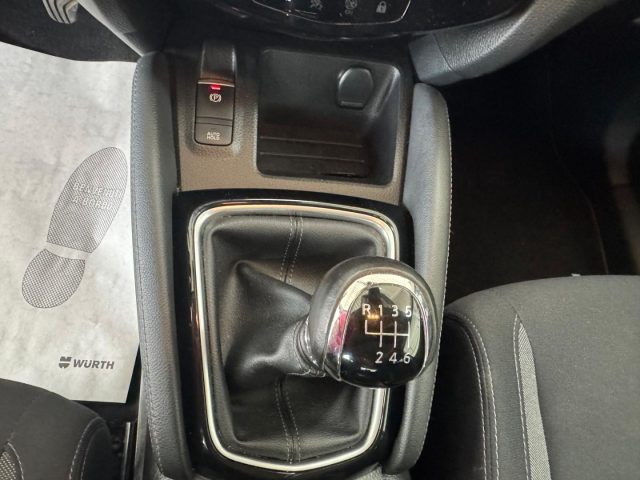 NISSAN Qashqai usata, con Lettore CD