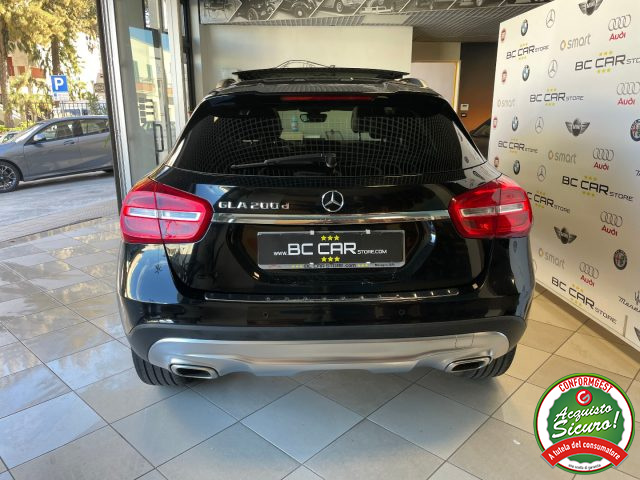 MERCEDES-BENZ GLA 200 usata, con Boardcomputer