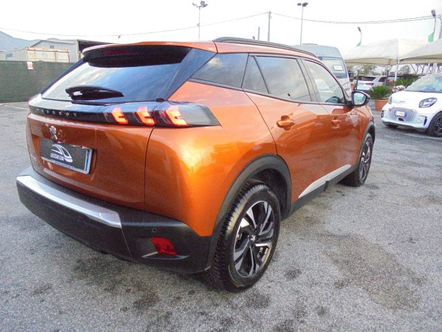 PEUGEOT 2008 usata, con Autoradio digitale