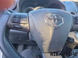 TOYOTA RAV 4 usata, con Airbag laterali