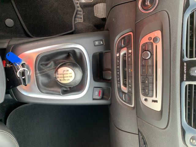 RENAULT Scenic usata, con Fendinebbia