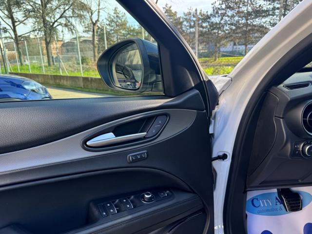 ALFA ROMEO Stelvio usata, con Autoradio
