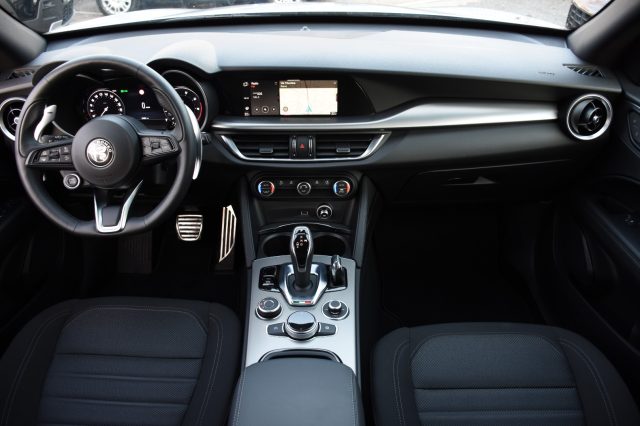 ALFA ROMEO Stelvio usata, con Cerchi in lega