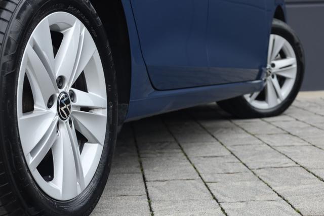 VOLKSWAGEN Golf usata, con Luci diurne