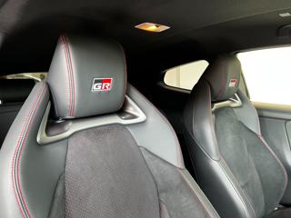 TOYOTA Yaris usata, con Specchietti laterali elettrici