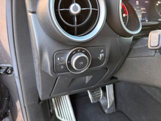 ALFA ROMEO Stelvio usata, con Sedile posteriore sdoppiato