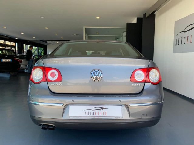 VOLKSWAGEN Passat usata, con Boardcomputer
