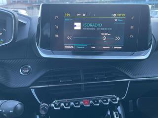 PEUGEOT 208 usata, con Sedile posteriore sdoppiato