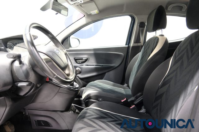 LANCIA Ypsilon usata, con Specchietti laterali elettrici