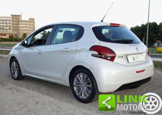 PEUGEOT 208 usata, con Boardcomputer