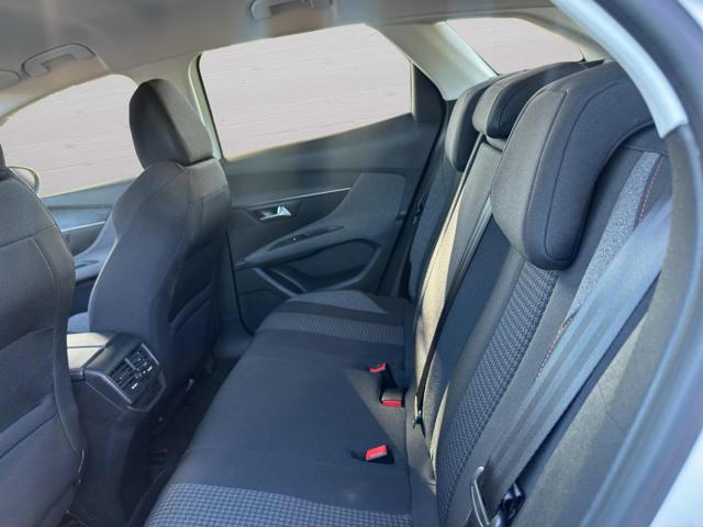 PEUGEOT 3008 usata, con Controllo automatico clima
