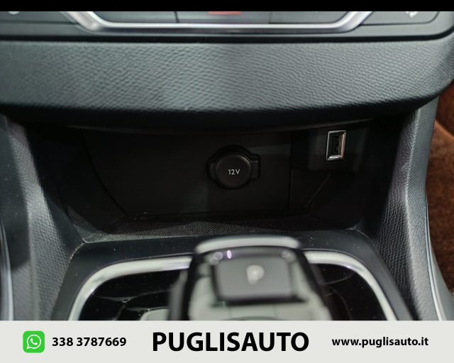 PEUGEOT 308 usata, con Sedile posteriore sdoppiato