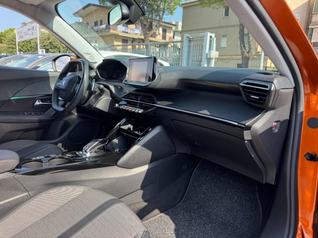 PEUGEOT 2008 usata, con Volante in pelle