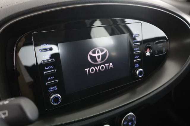 TOYOTA Aygo X usata 7