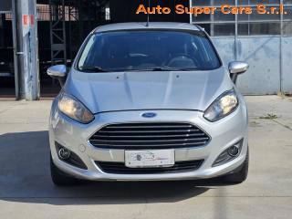 FORD Fiesta usata, con Autoradio