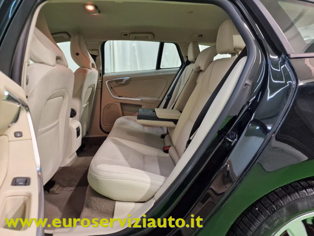 VOLVO V60 usata, con Monitoraggio pressione pneumatici