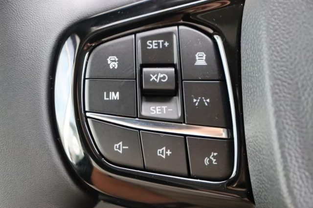 FORD Tourneo Custom usata, con Volante in pelle