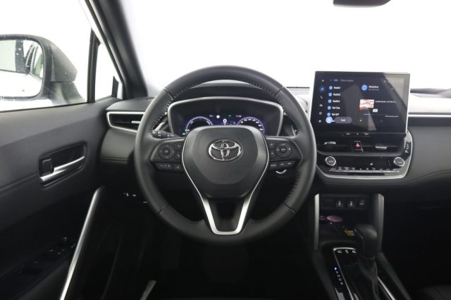 TOYOTA Corolla Cross usata 11