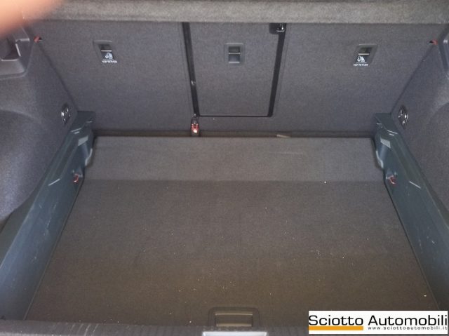 VOLKSWAGEN T-Roc usata, con Controllo elettronico della corsia