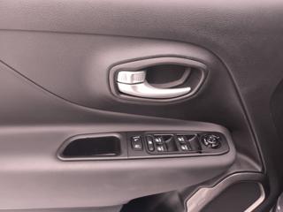 JEEP Renegade usata, con USB