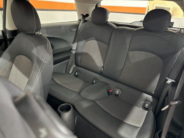 MINI Cooper D usata, con Autoradio