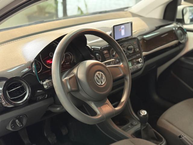 VOLKSWAGEN up! usata, con Park Distance Control