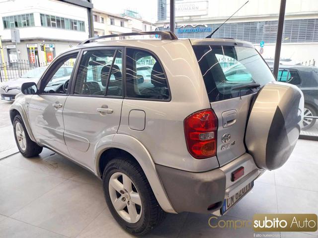 TOYOTA RAV 4 MY23 usata, con Chiusura centralizzata