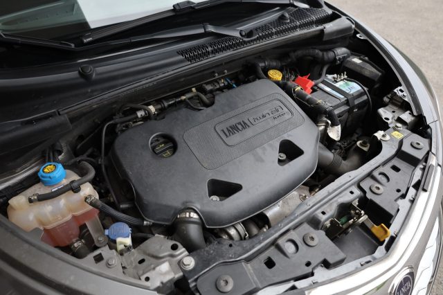 LANCIA Ypsilon usata 104