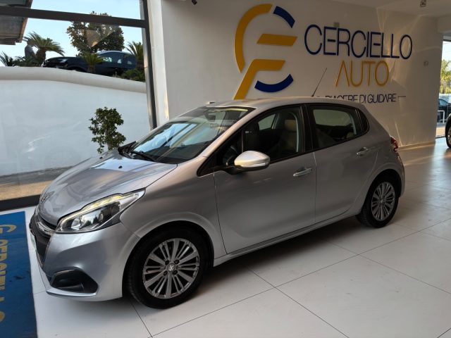 PEUGEOT 208 usata, con Alzacristalli elettrici