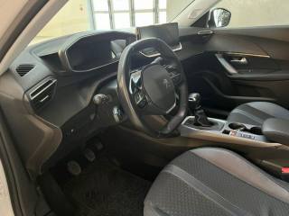 PEUGEOT 2008 usata, con Autoradio