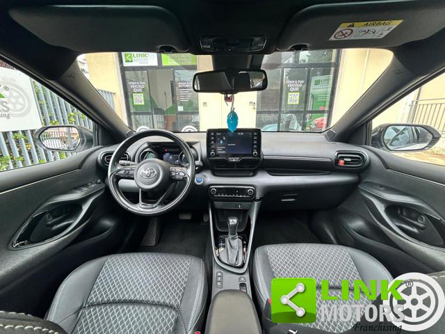 TOYOTA Yaris usata 5