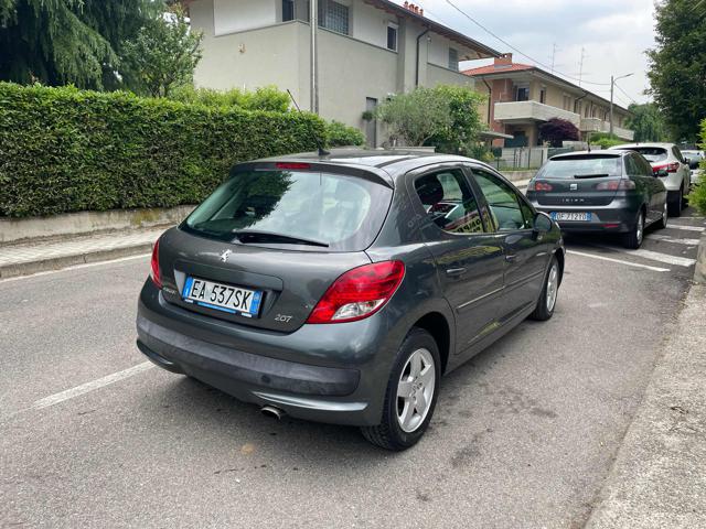 PEUGEOT 207 usata, con Autoradio