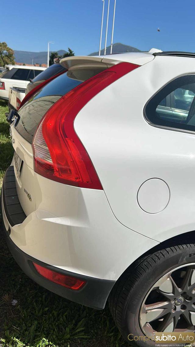 VOLVO XC60 usata, con Autoradio