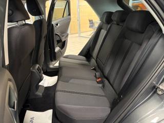 VOLKSWAGEN T-Roc usata, con Volante multifunzione