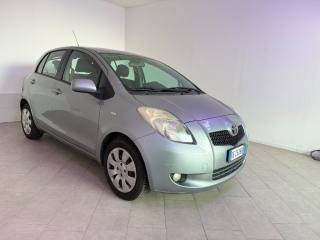 TOYOTA Yaris usata 1