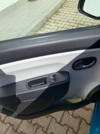 RENAULT Twingo usata, con Sistema di navigazione