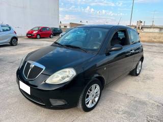 LANCIA Ypsilon usata, con Autoradio