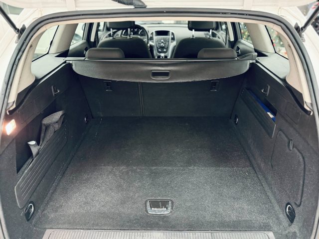 OPEL Astra usata, con Fendinebbia