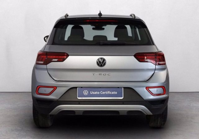 VOLKSWAGEN T-Roc usata, con Autoradio