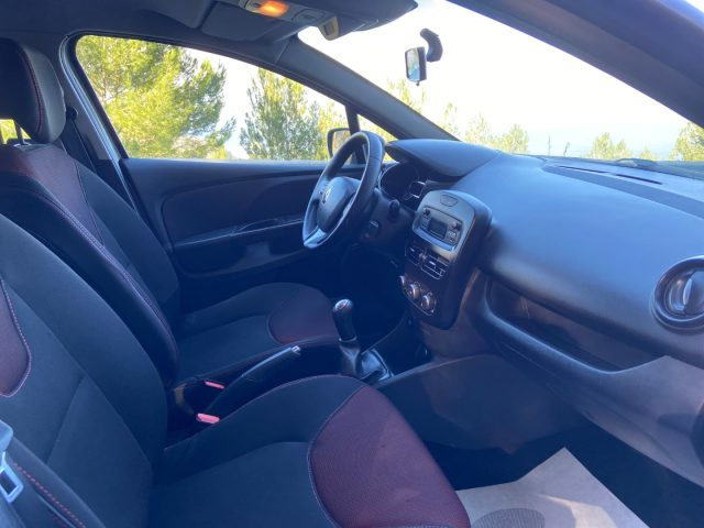 RENAULT Clio usata, con USB